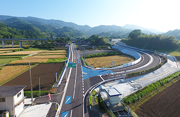 平成29年度　スマートインターチェンジ整備事業　高速道路接続線付帯工事